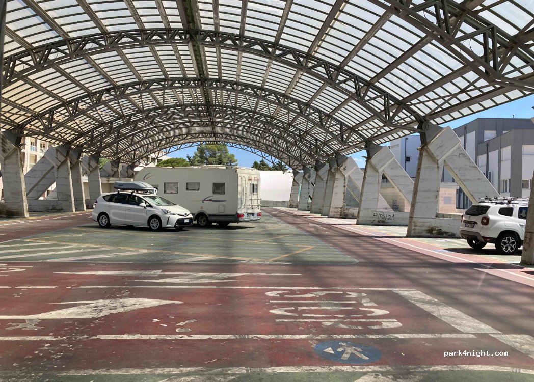 Parking Via Saragat — foto 3
