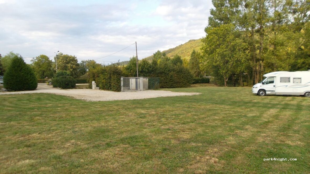 Camping Municipal de Nivigne et Suran — foto