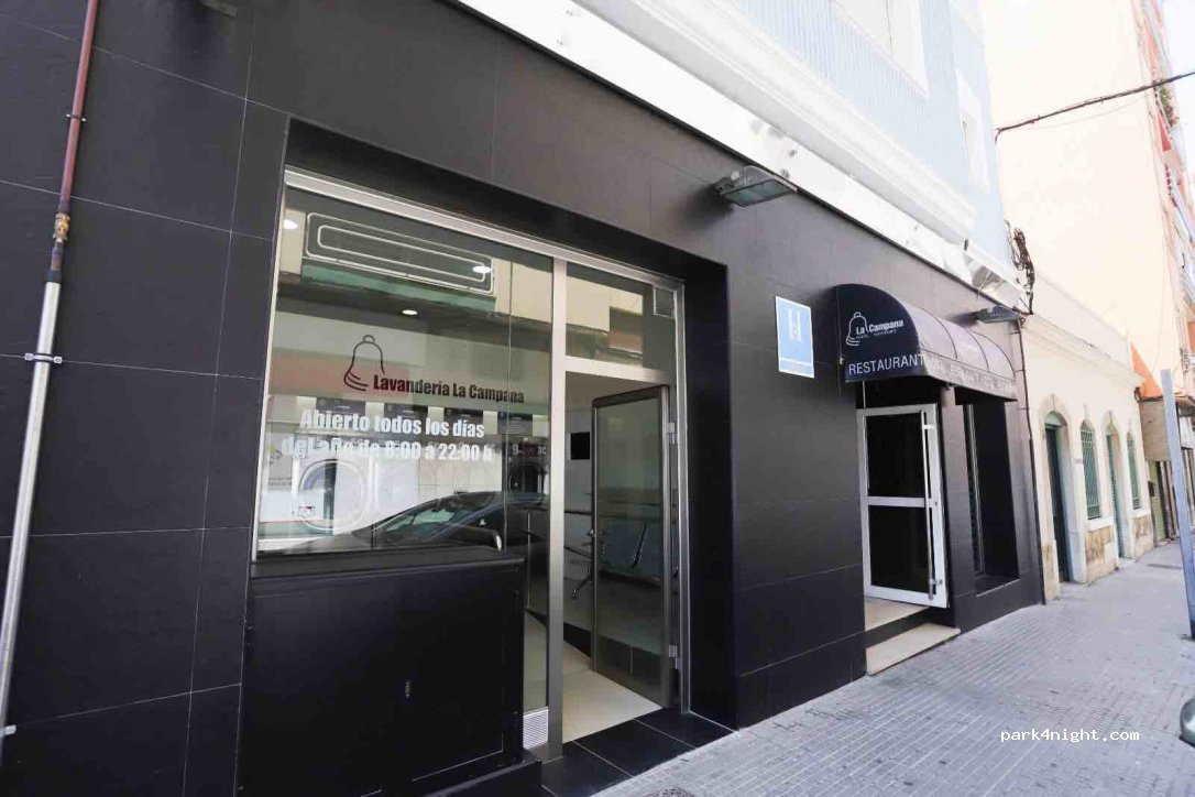 (11300) La Línea de la Concepción - 1 Calle Carboneros — foto 2