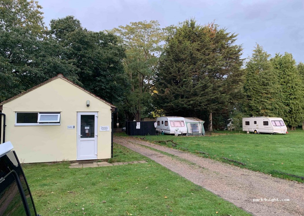 Low House Touring Caravan Centre — foto 2