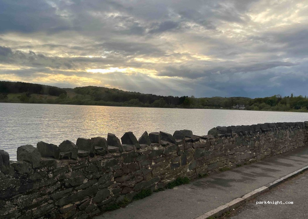 (LE7)  - Reservoir Road — foto
