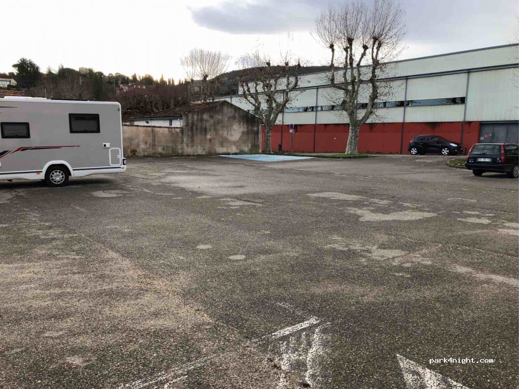 (84400) Apt - 111 Boulevard Maréchal Joffre — foto 2