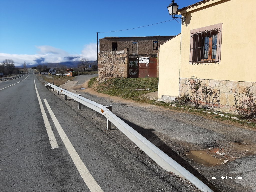 (05696) San Lorenzo de Tormes - 18 Plaza de las Lavaderos — foto 4