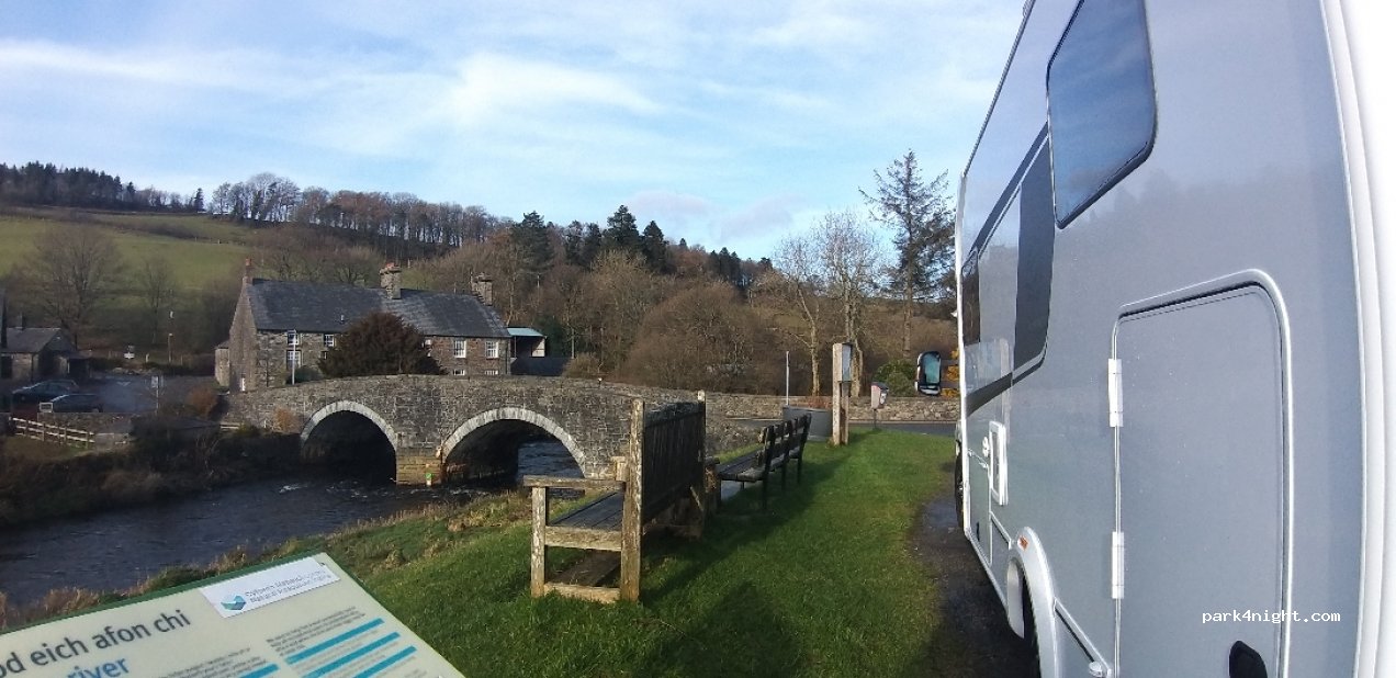 (LL24 0NH) Ysbyty Ifan - 1-2 Penbont — foto