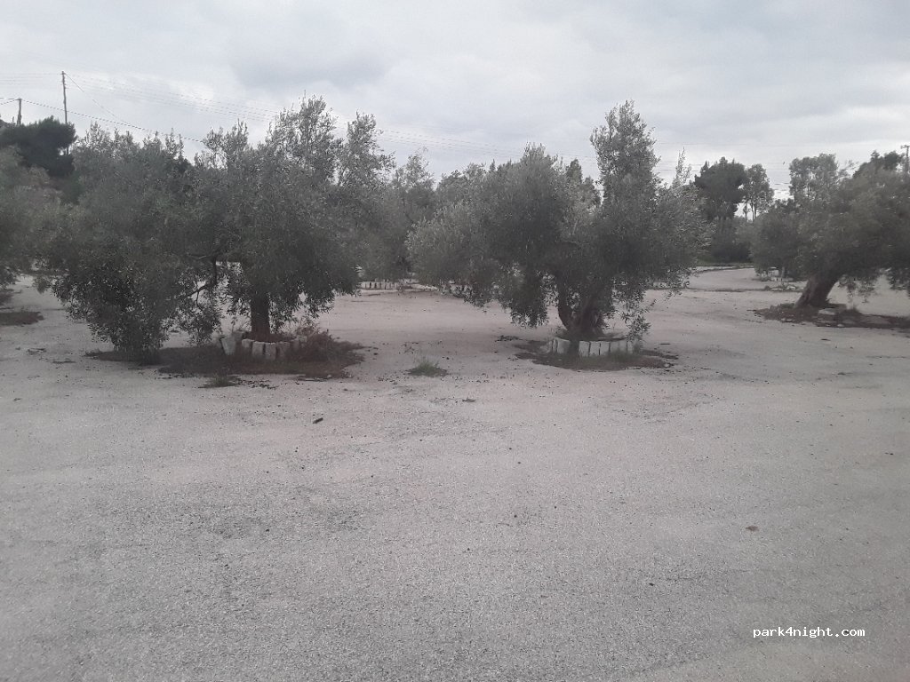 Wohnmobil Parkplatz Loutraki — foto