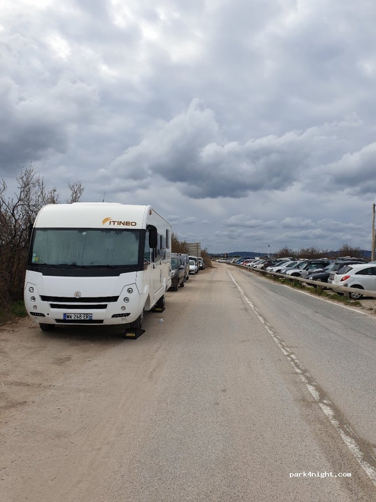 (83400) Hyères - 37 Route du Sel — foto