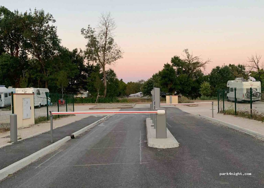 (82100) Castelsarrasin - 7 Chemin des 2 Ponts — foto 2