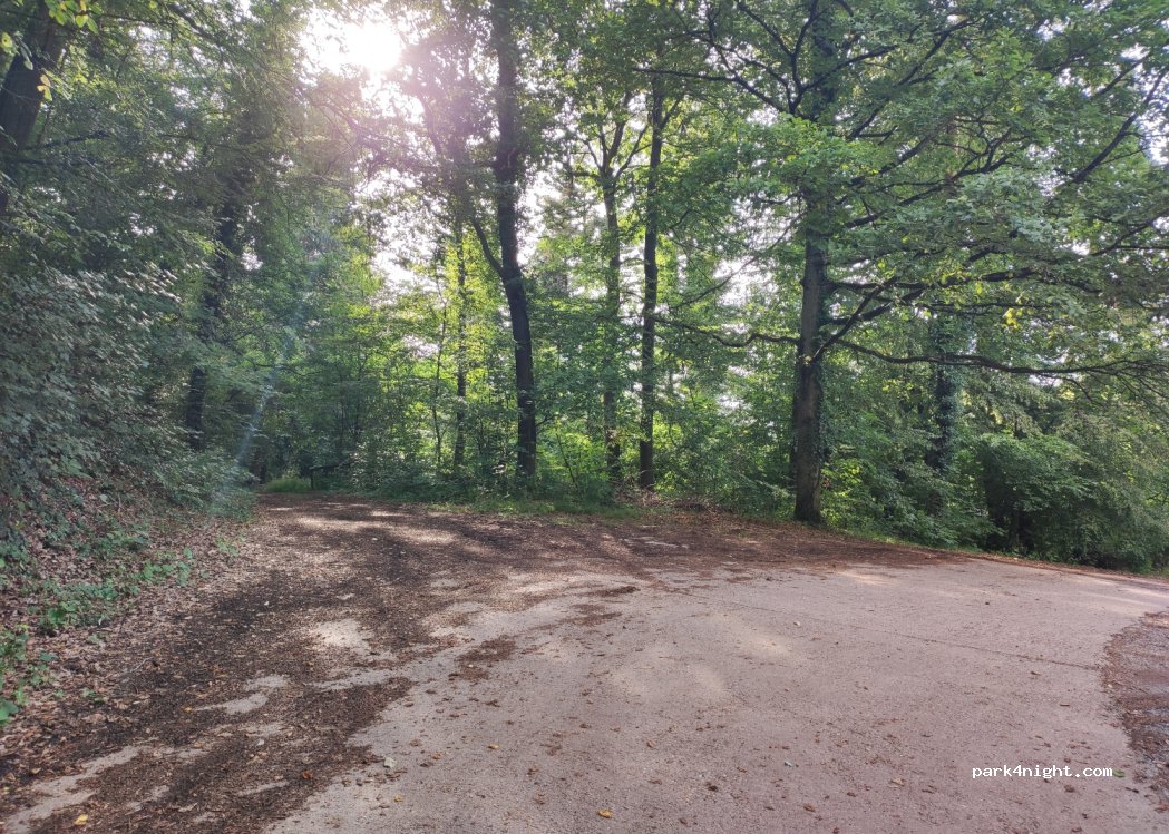 Wanderparkplatz Waldgaststätte Schützenhaus — foto 3