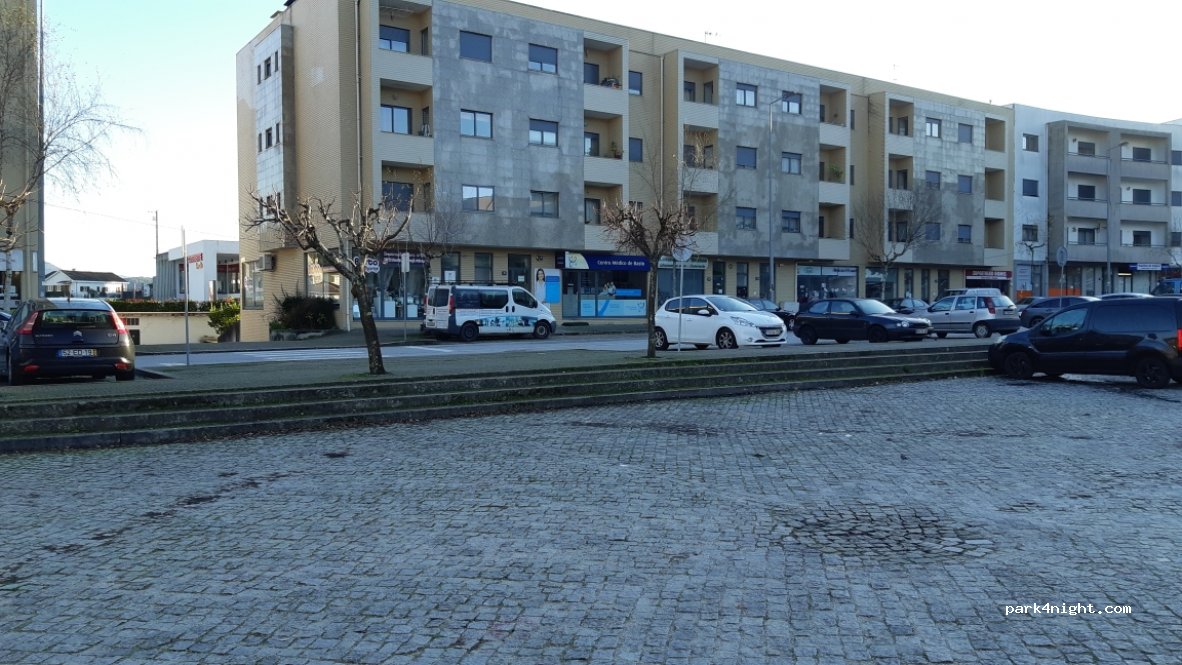 (4860-350) Cabeceiras de Basto - 5 Rua de São Miguel — foto 3