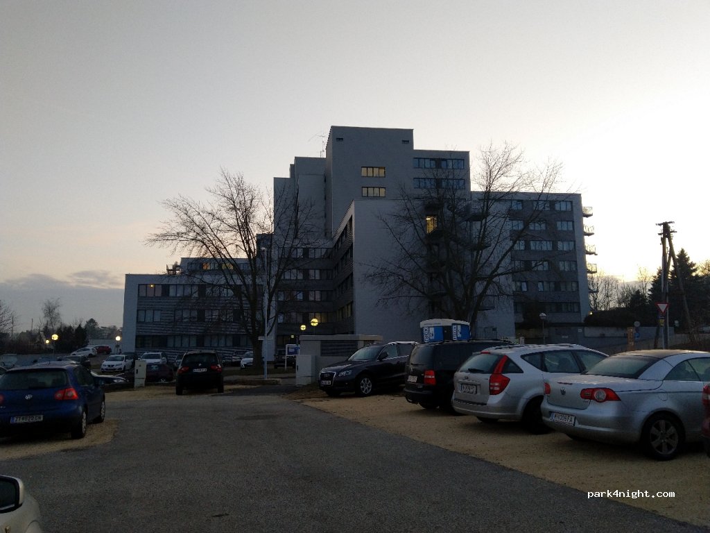 Parkplatz Hollabrunn — foto 2
