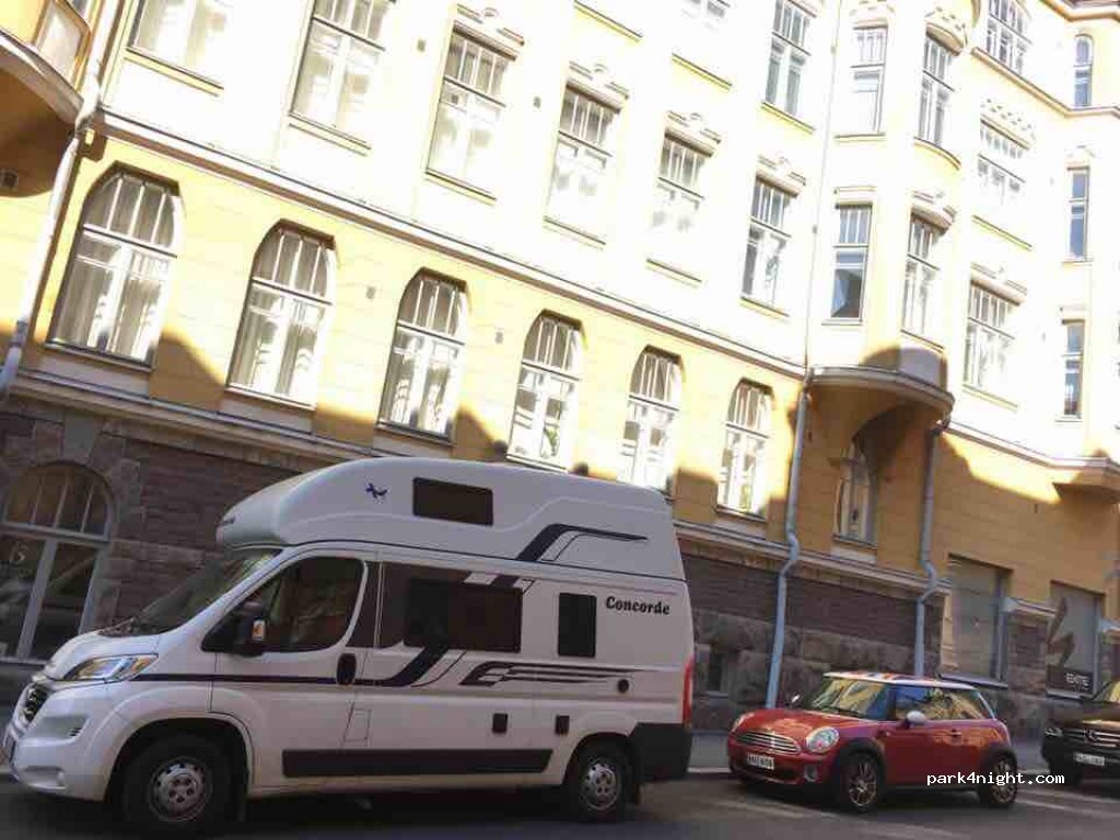 (00160) Helsingfors - 5 Hamngatan — foto