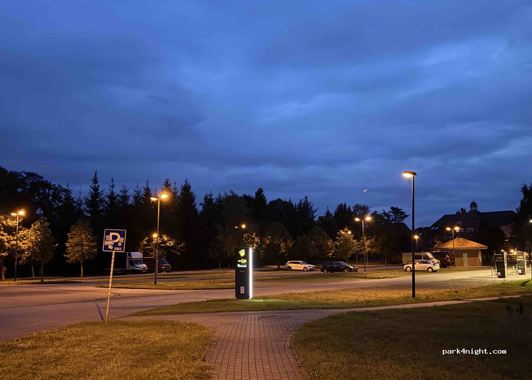 Parkplatz Teichstraße Hagenow — foto 4