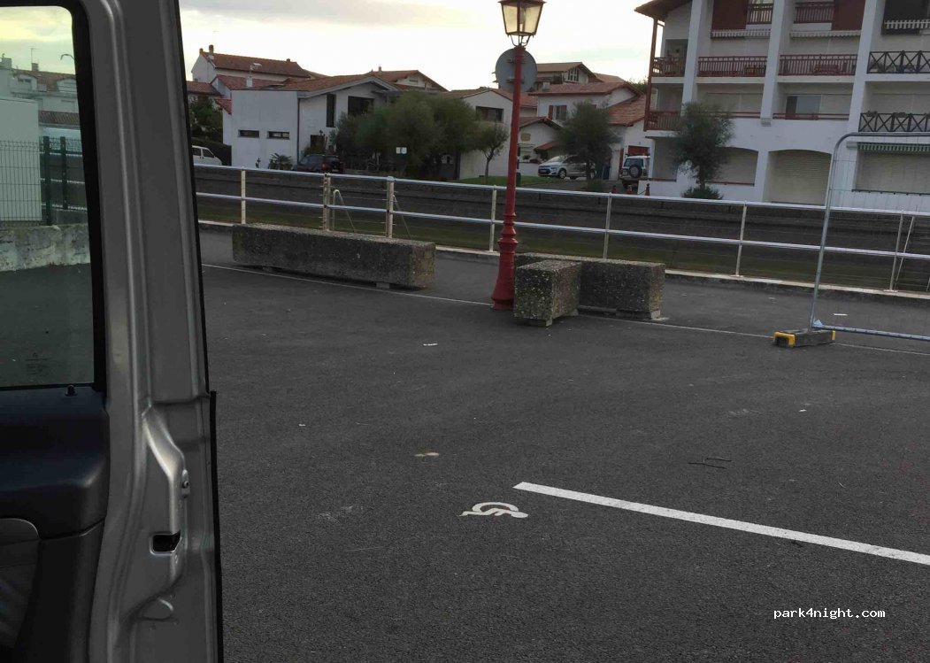 (64122) Urrugne - 8A Rue de l'Untxin — foto
