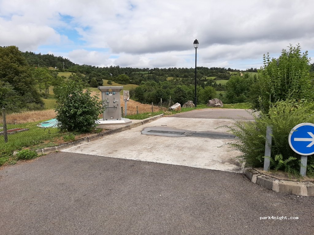 (48500) Saint-Rome-de-Dolan - D995 — foto