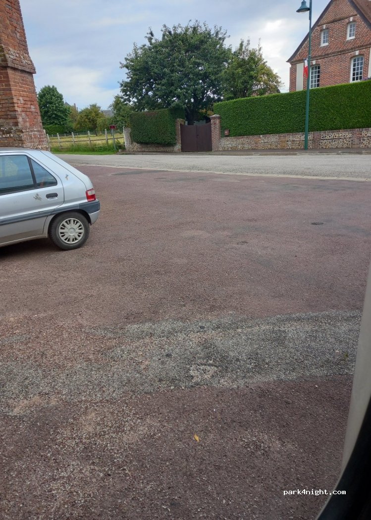 (27230) Saint-Germain-la-Campagne - 29 Le Bourg — foto 2