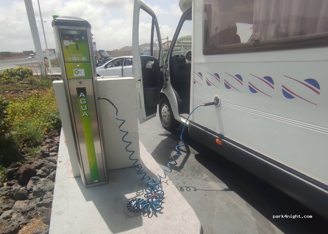 BP gas station — foto 4