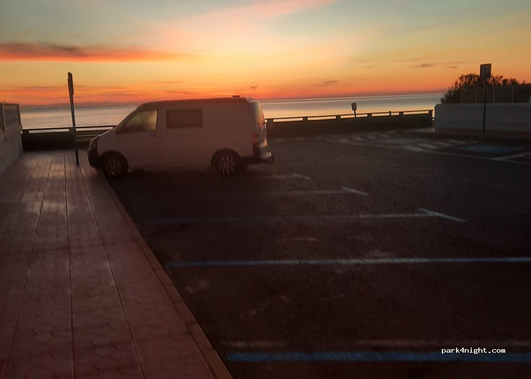 (03140) Guardamar del Segura - 47 Avenida de la Llibertat — foto 2