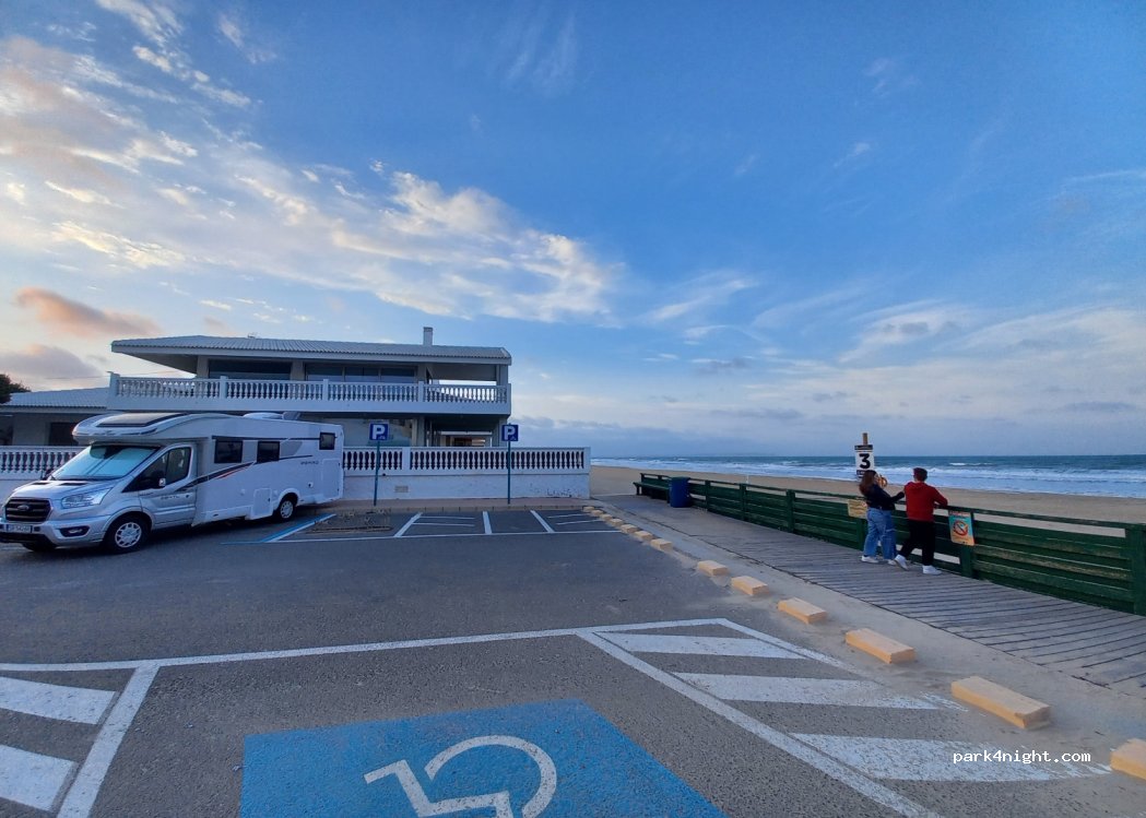 (03140) Guardamar del Segura - 47 Avenida de la Llibertat — foto 4
