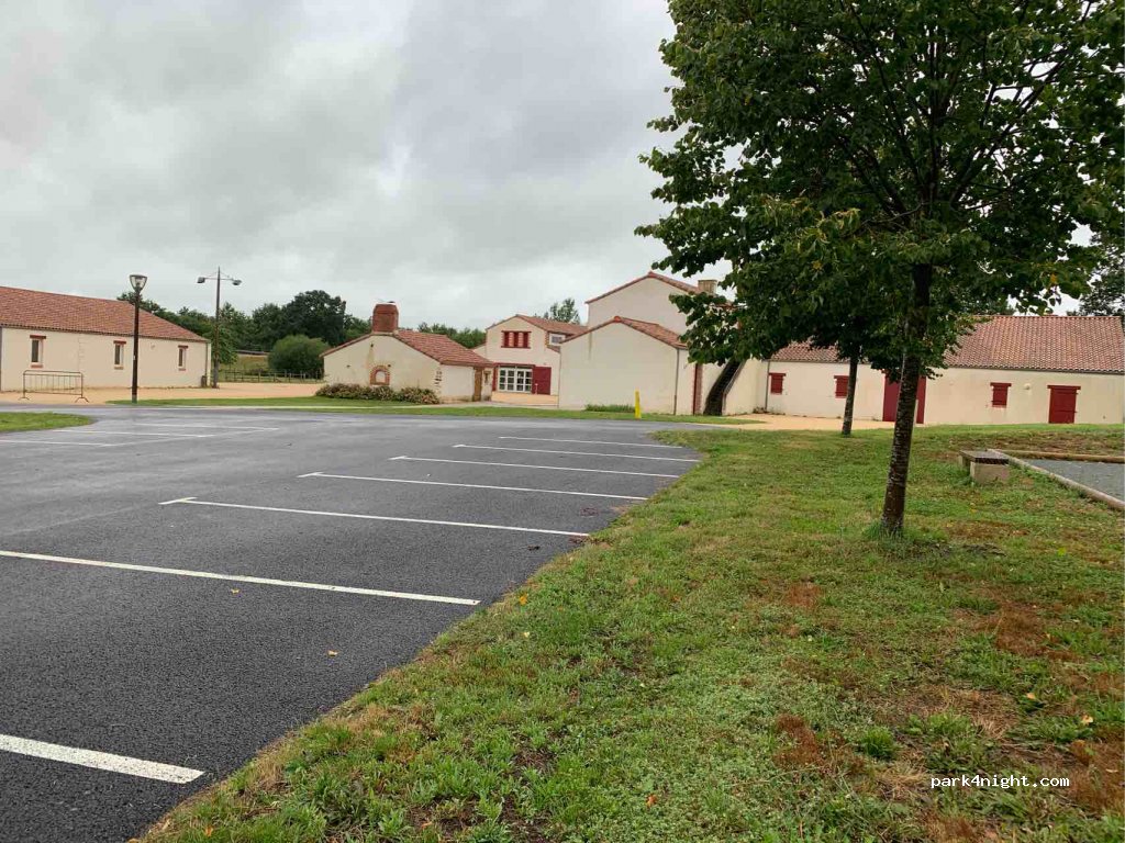 (85300) Challans - 12 Square de l'Angélique — foto