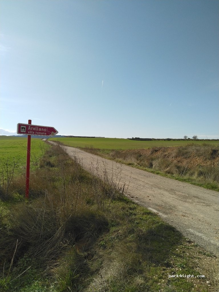 (31263) Arellano - Unnamed Road — foto