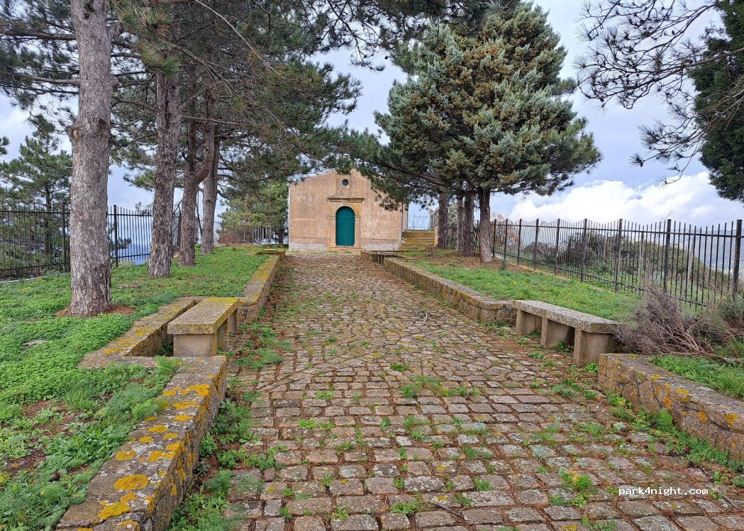 (98070) Castel di Lucio - Unnamed Road — foto 2