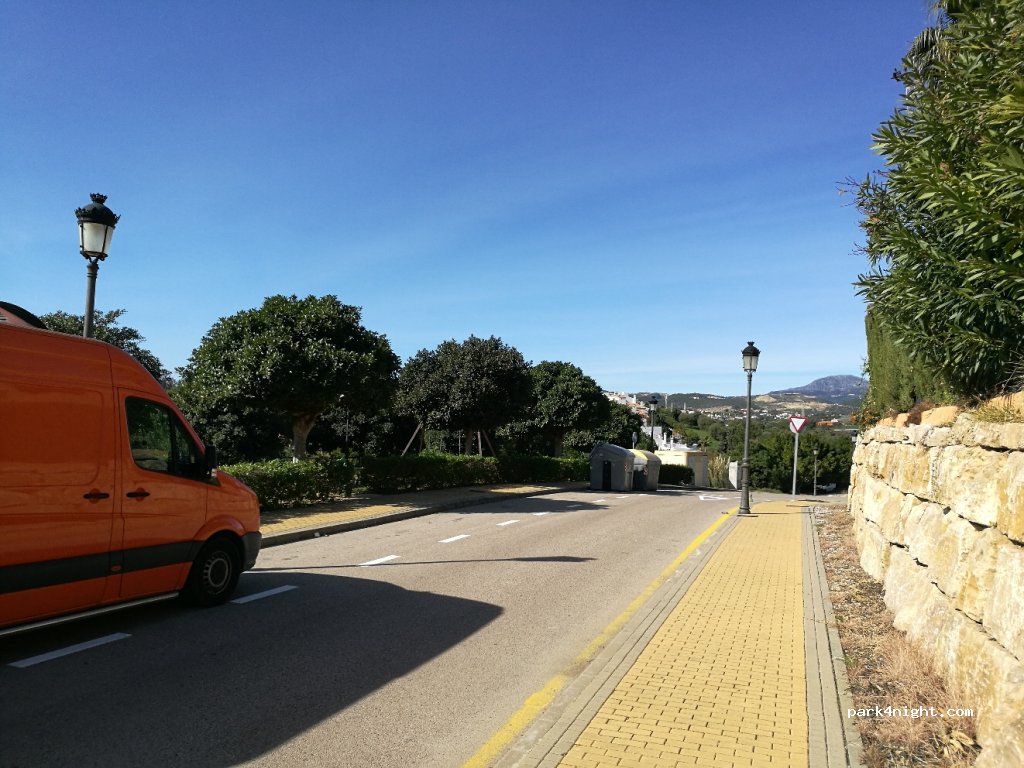 (29693) Estepona - 453 Calle las Camelias — foto