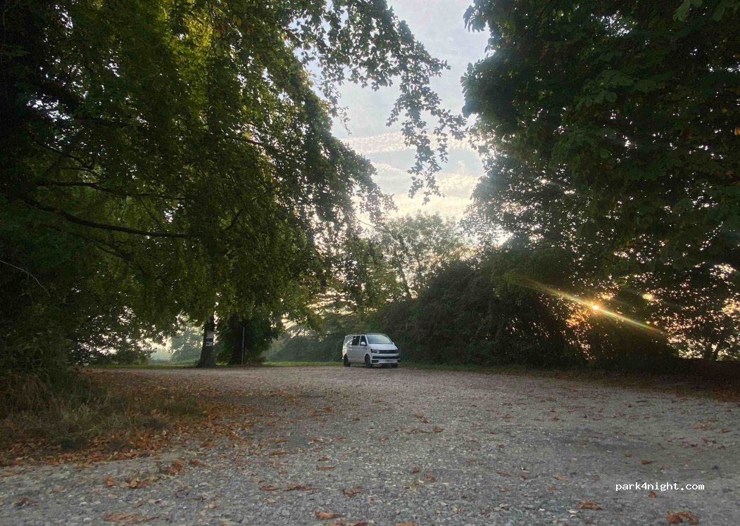 (BN44 3DR) Wiston - Chanctonbury Ring Road — foto 2