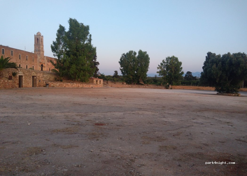 (731 00) Tzagkarolon - Eparchiaki Odos Profiti Ilia-Monis Agias Triados — foto 5