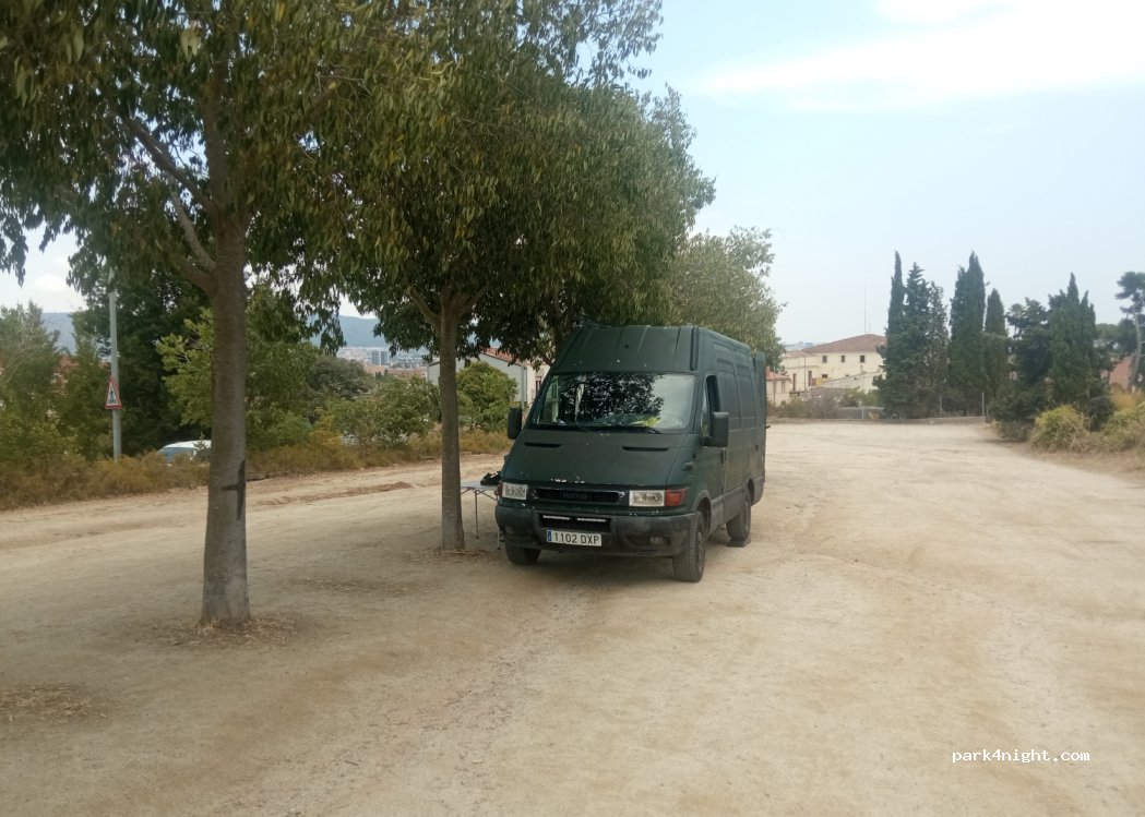 (08830) Sant Boi de Llobregat - 58 Carretera de Sant Climent — foto
