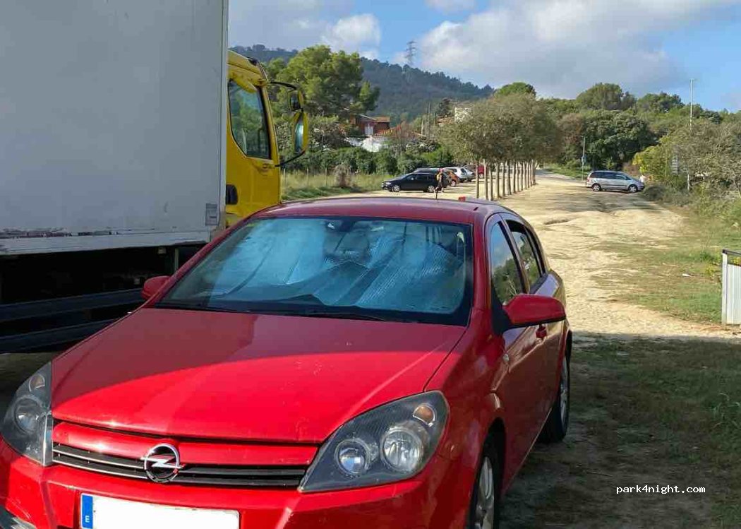 (08830) Sant Boi de Llobregat - 58 Carretera de Sant Climent — foto 3