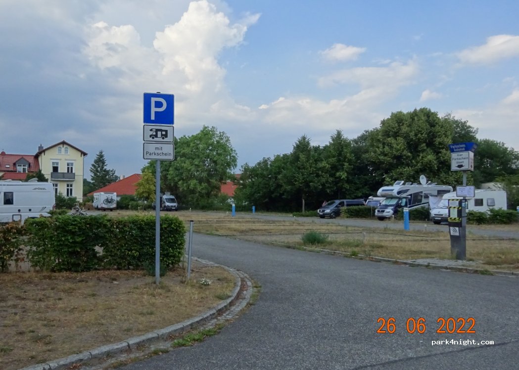 (17235) Neustrelitz - 10C Zierker Nebenstraße — foto 2