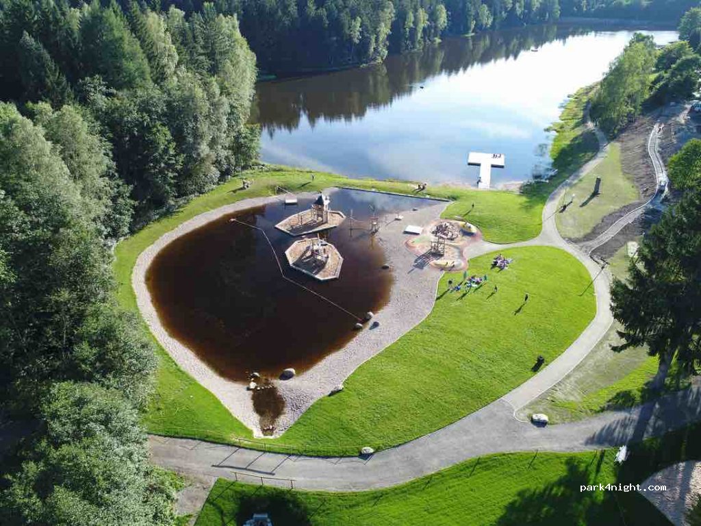 Freizeit- und Campinganlage Gaisweiher Flossenbürg — foto