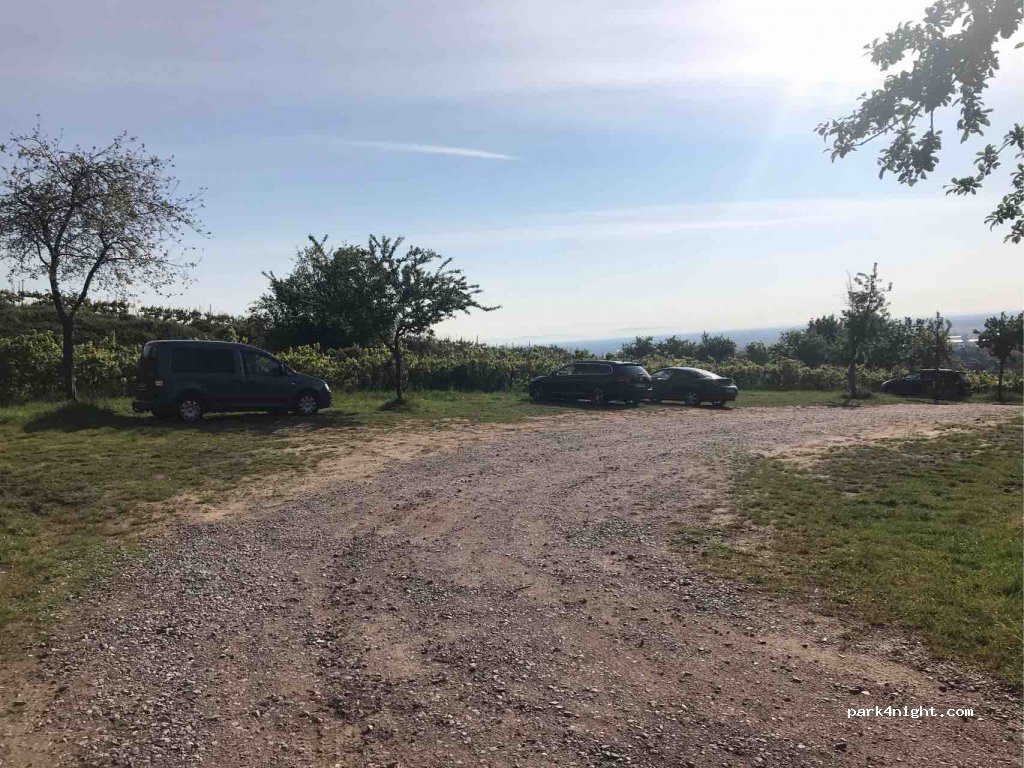 Parkplatz Kalmit - Klausental — foto