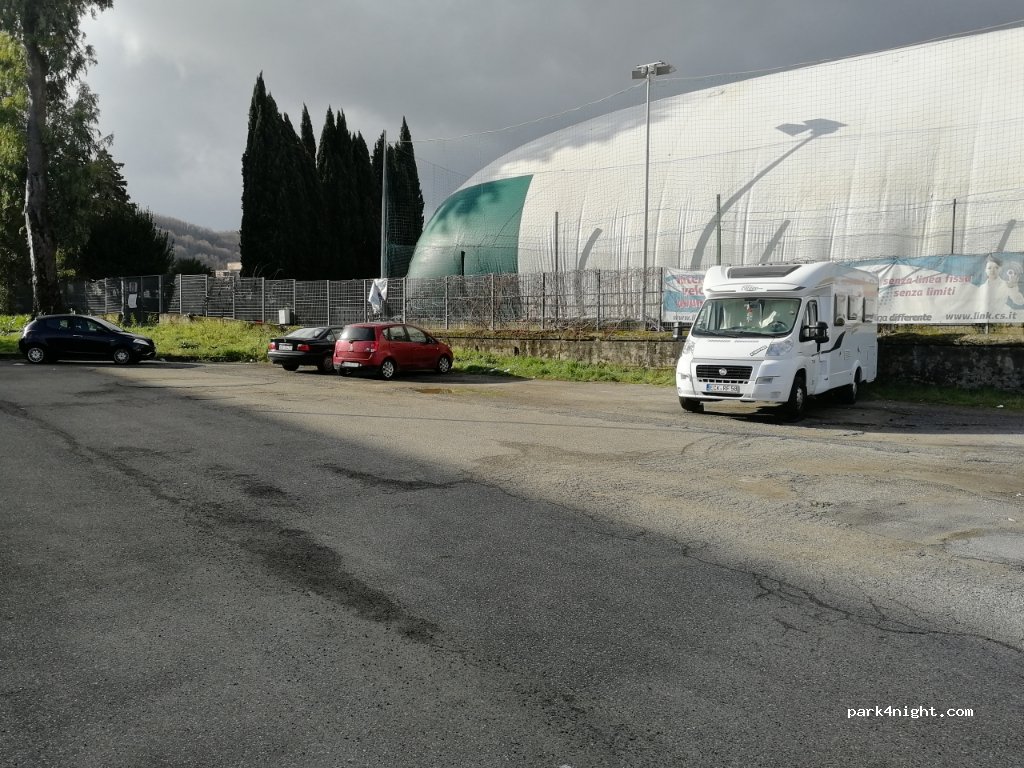 (87100) Cosenza - Via degli Stadi — foto