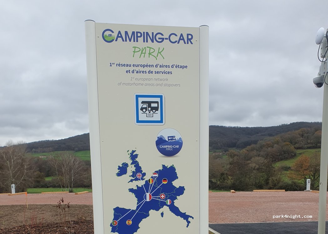 Aire de stationnement camping-car Autun — foto 2
