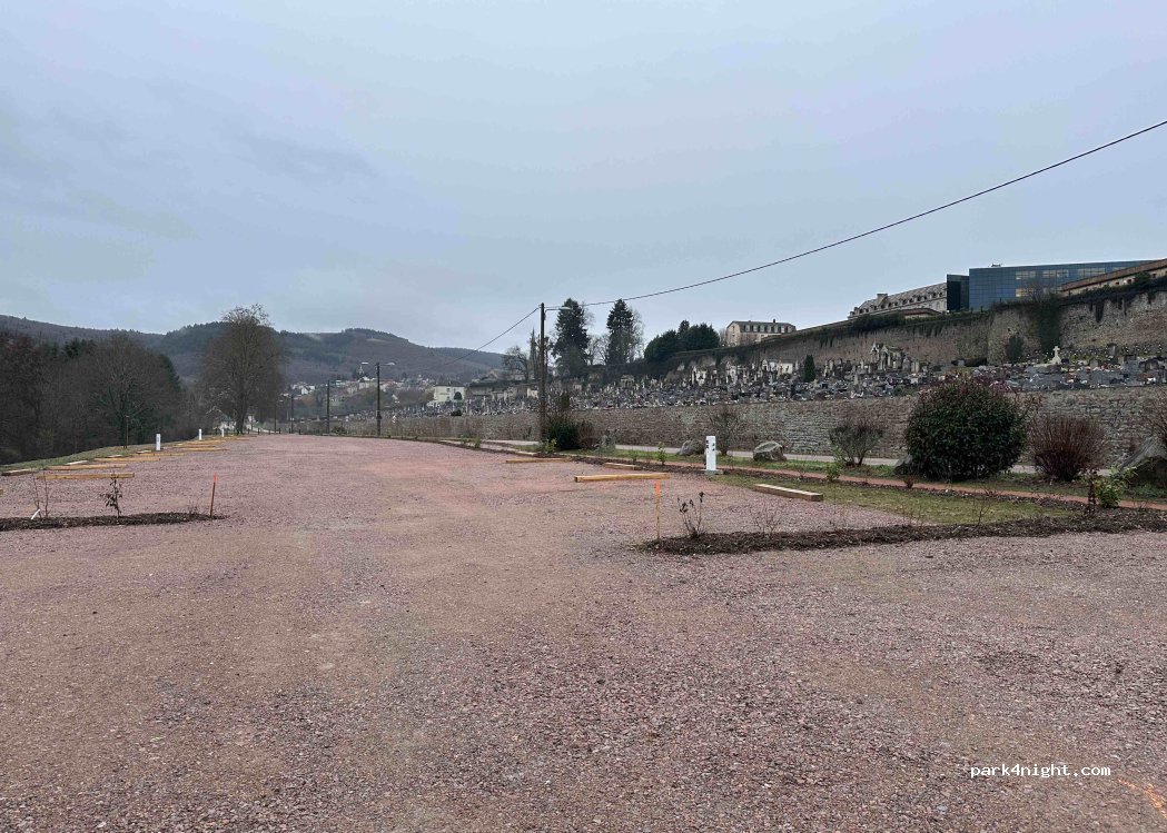 Aire de stationnement camping-car Autun — foto 5