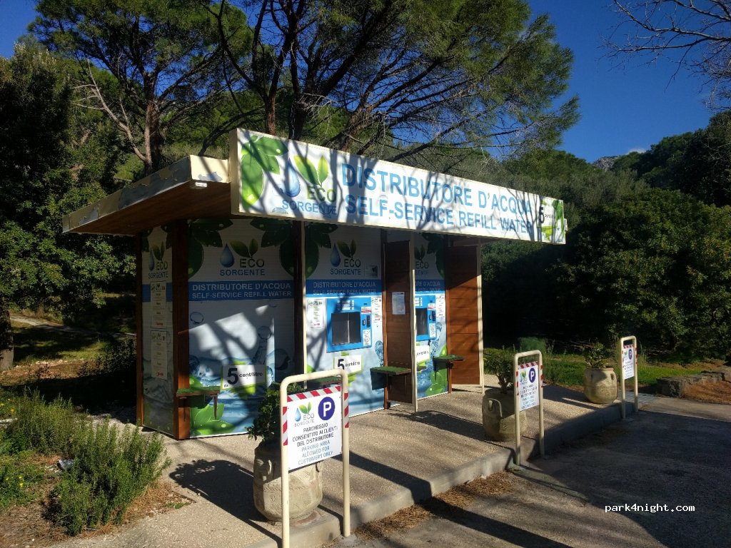 (08022) Cala Gonone - 1A Via del Cisto — foto