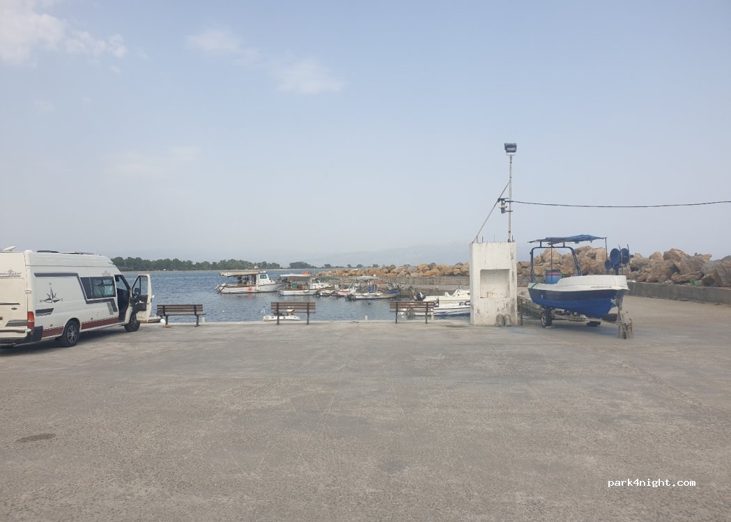 TAVERNA O SOTOS AI GIANNAKIS — foto 3