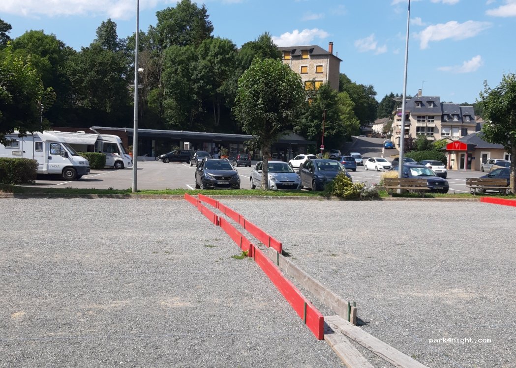 (12290) Pont-de-Salars - Chemin du Rival — foto