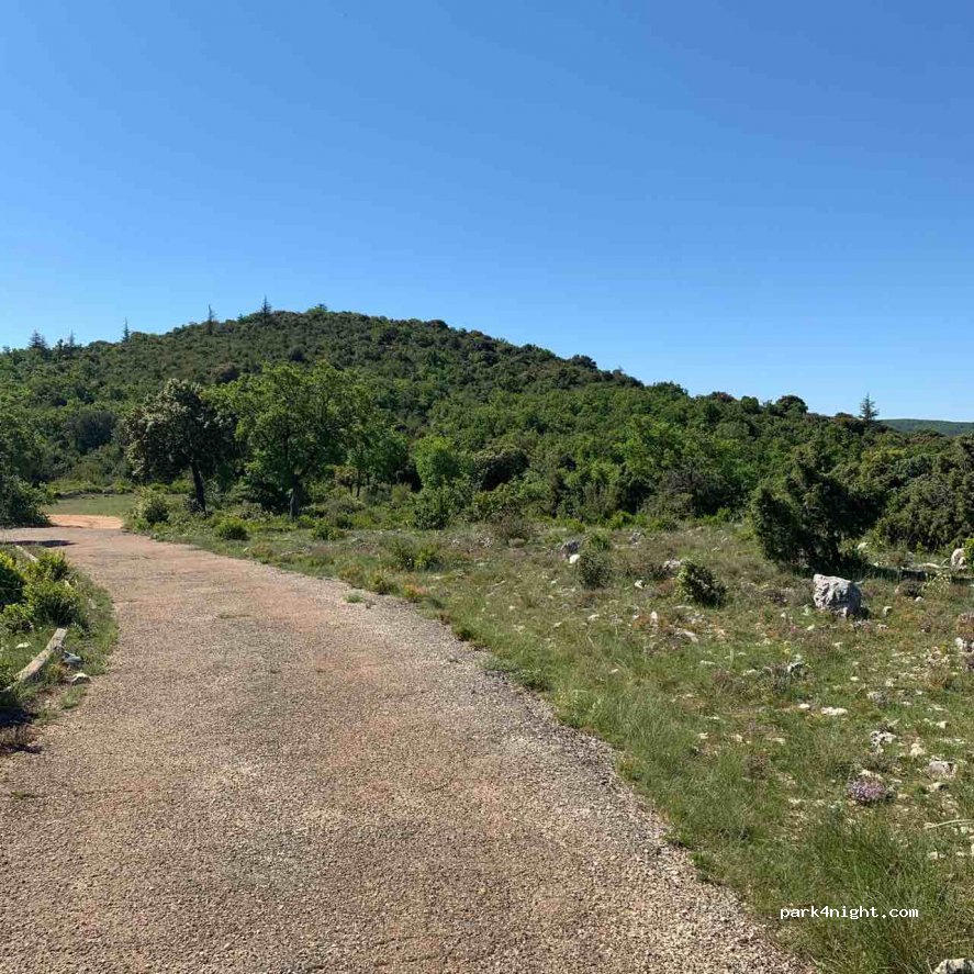 (84570) Méthamis - Unnamed Road — foto