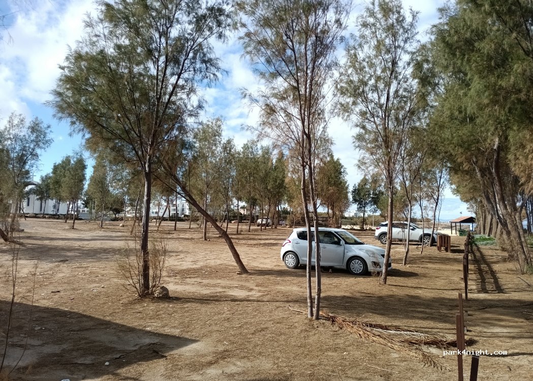 () Paralimni - Agias Triados — foto
