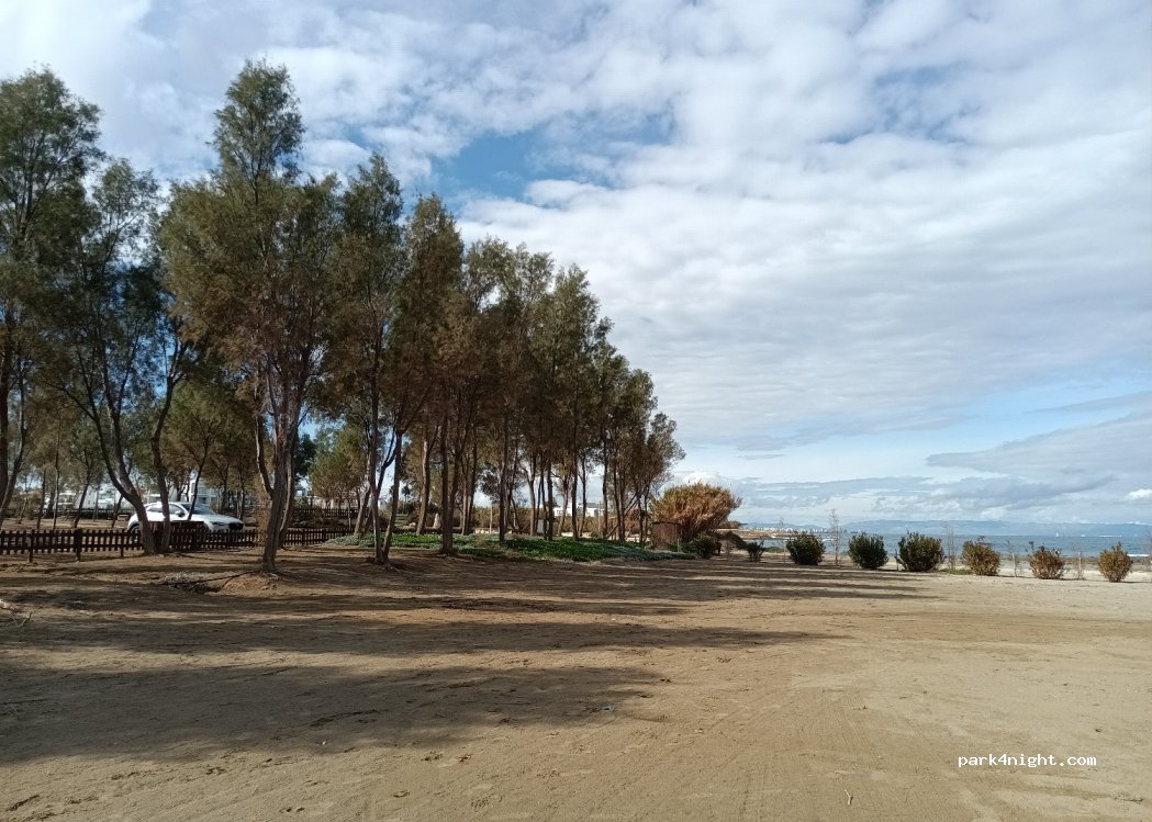 () Paralimni - Agias Triados — foto 2