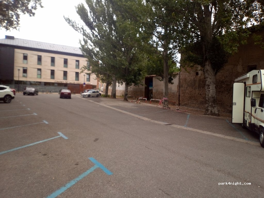 (09002) Burgos - 7 Plaza de Santa Teresa — foto