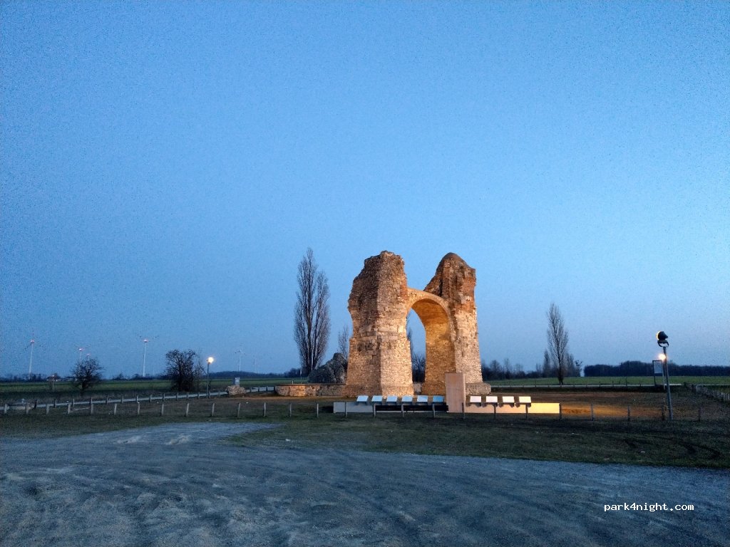 Parkplatz Heidentor — foto 3