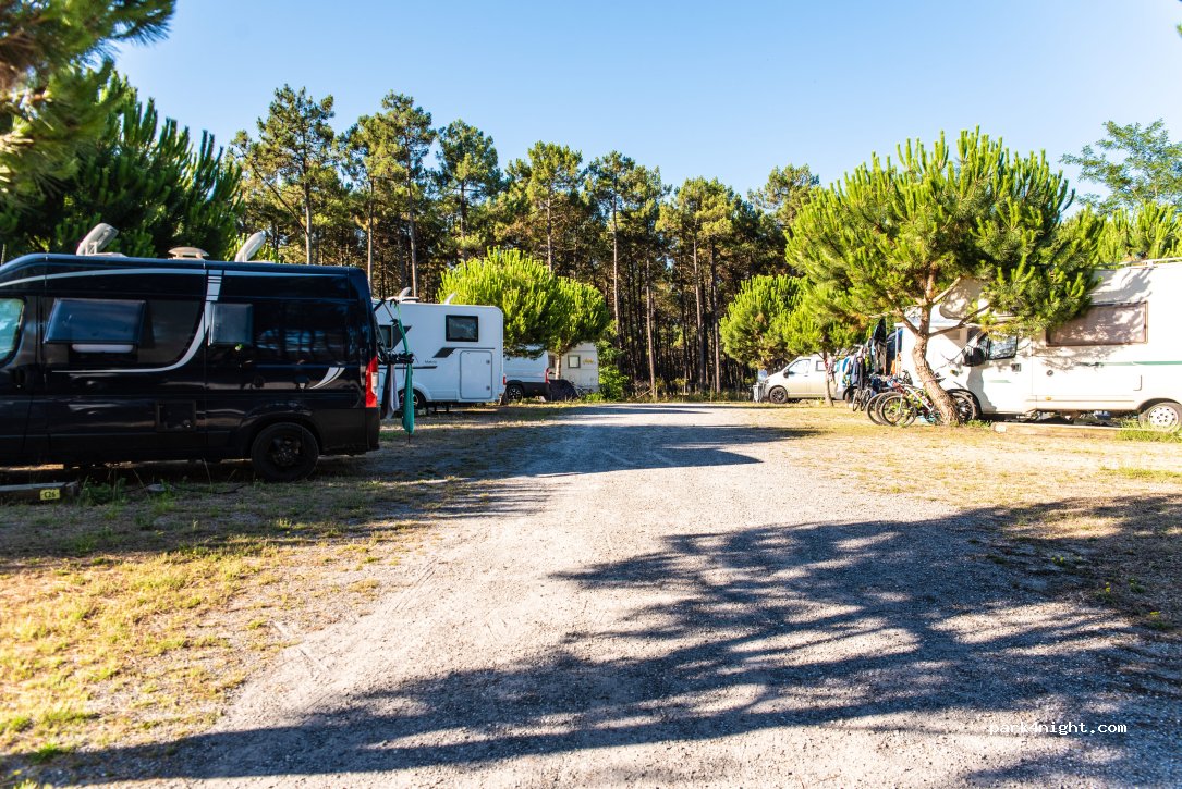 Aire de Camping-car Saint-Girons Plage — foto 2