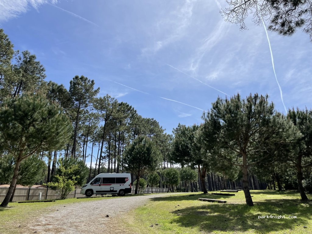 Aire de Camping-car Saint-Girons Plage — foto 3