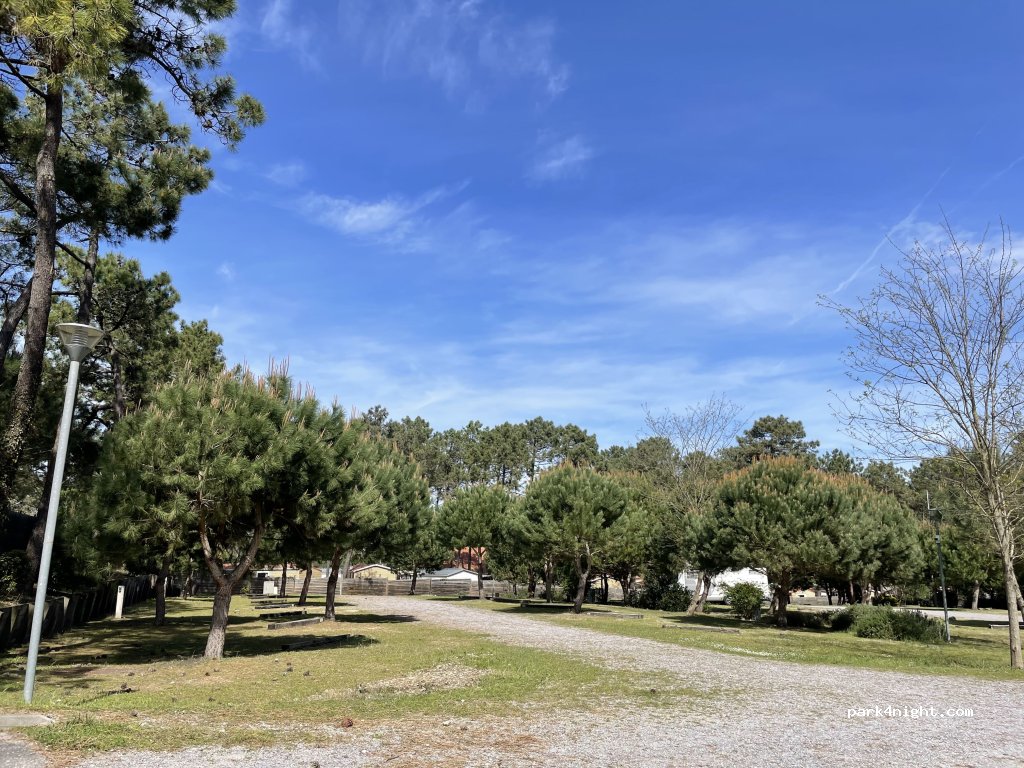 Aire de Camping-car Saint-Girons Plage — foto 4