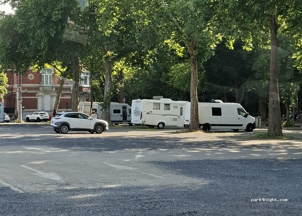 (59500) Douai - 198-320 Boulevard Delebecque — foto 4