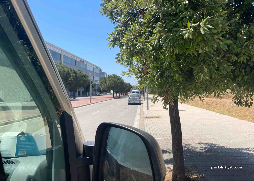 (08915) Badalona - 1 Carrer de l'Energia — foto 2