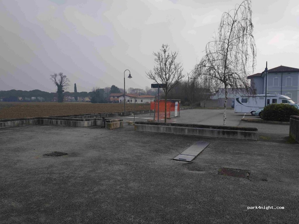 (33059) Villa Vicentina - 26 Via Duca d'Aosta — foto 3